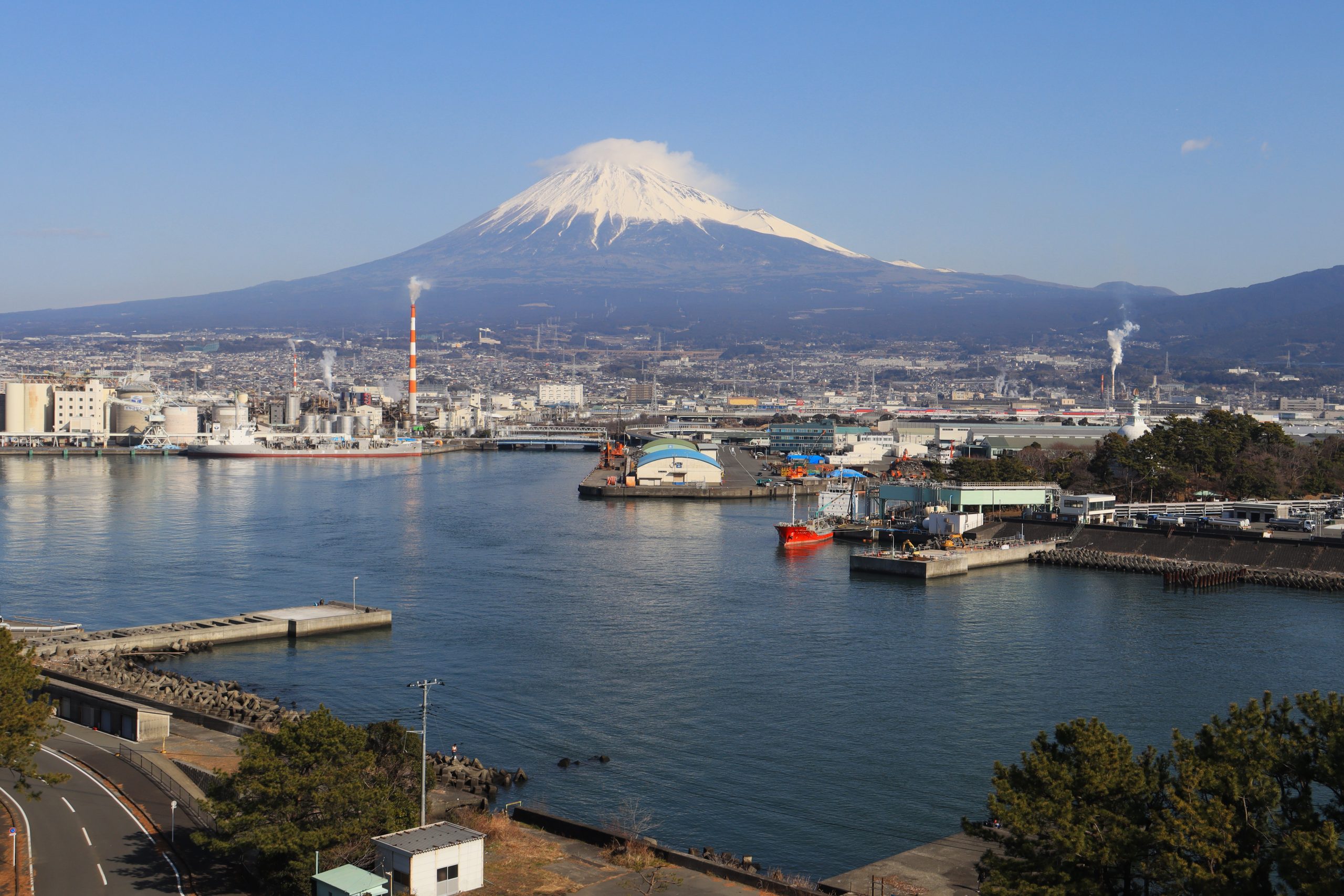 Fujinokuni Tagonoura Minato Park: Breathtaking Views of Mount Fuji and more!
